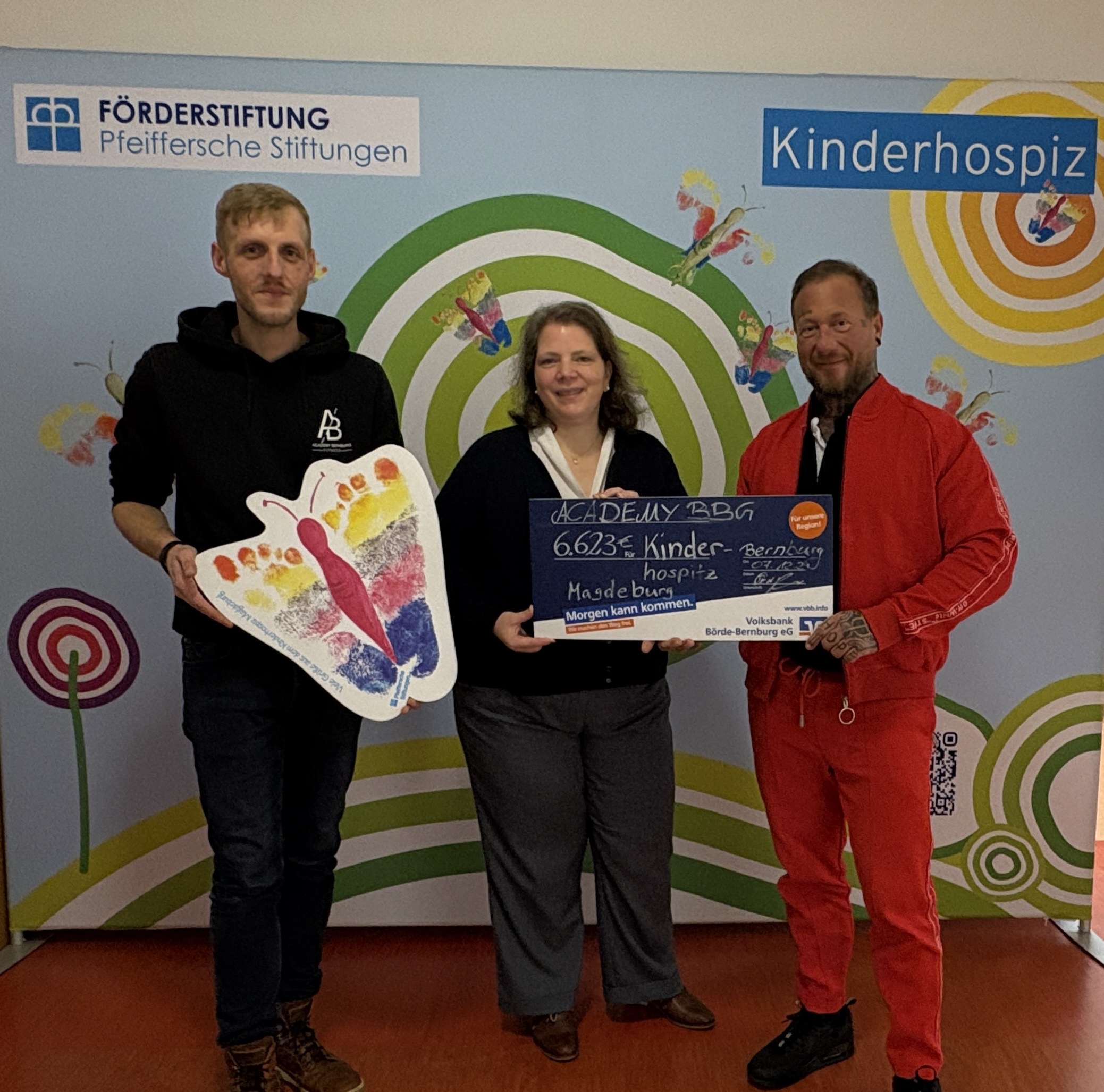 Bankdrücken für das Kinderhospiz Magdeburg