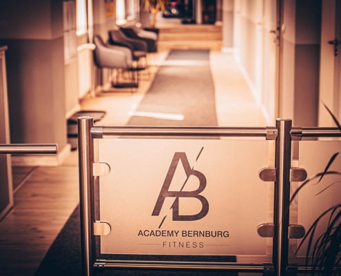 Eingang Academy Bernburg Fitness Studio