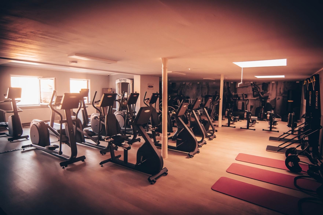 Cardiobereich Academy Bernburg Fitness Studio