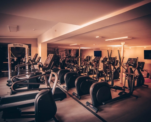 Cardiobereich Academy Bernburg Fitness Studio